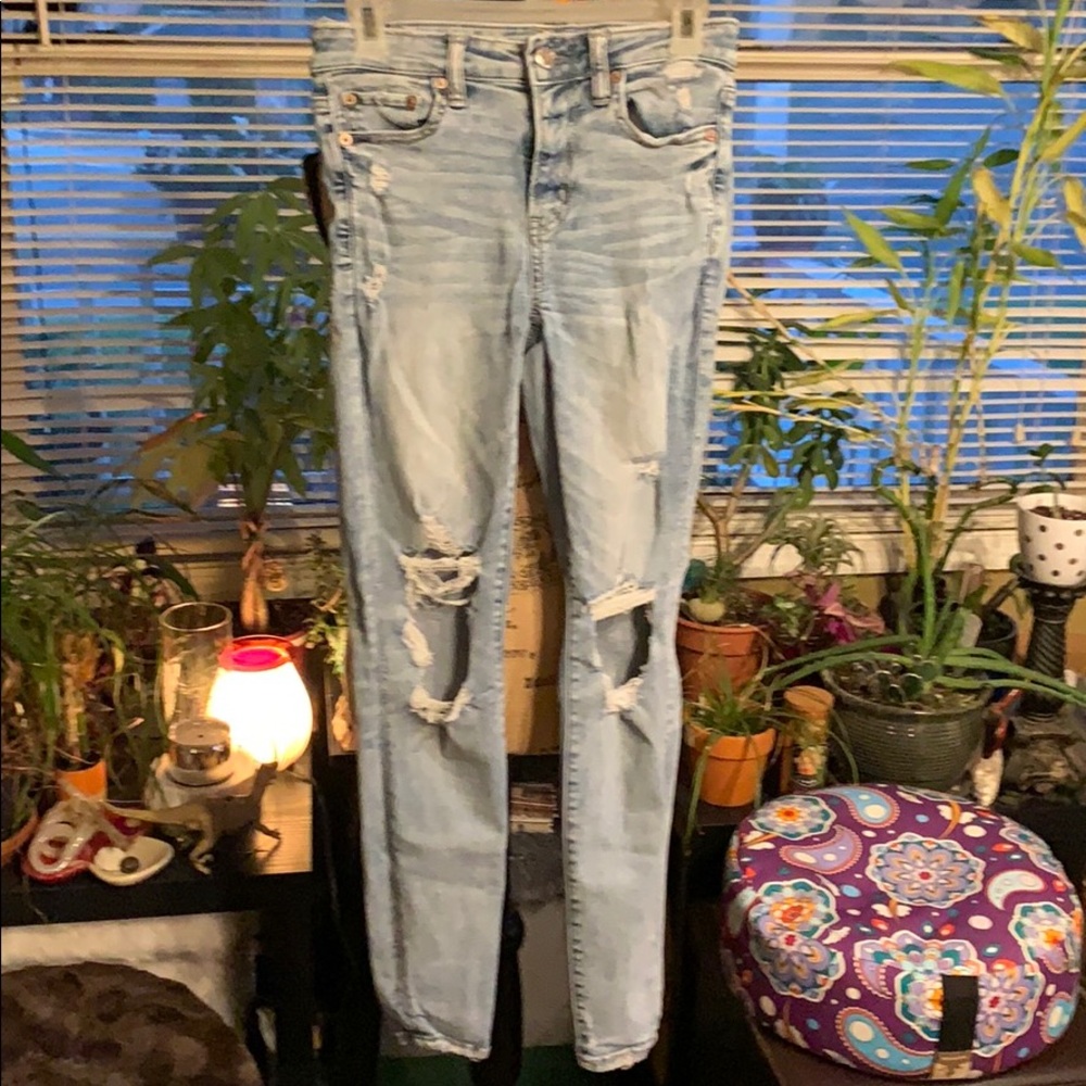 EUC. American Eagle 🦅 Jeans. Size 4.